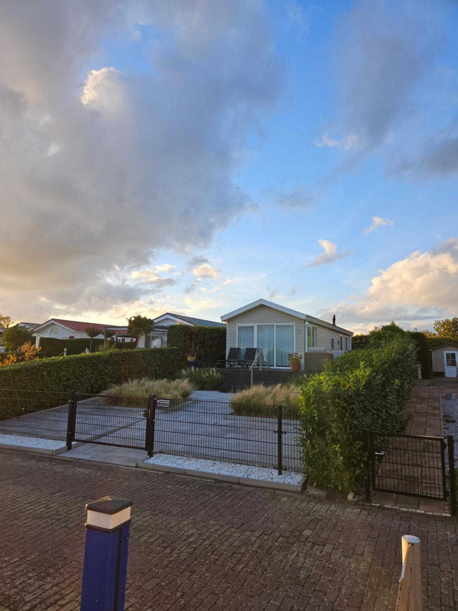 Chalet Veluwemeerzicht Elburg บิดดิงฮุยเซน ภายนอก รูปภาพ